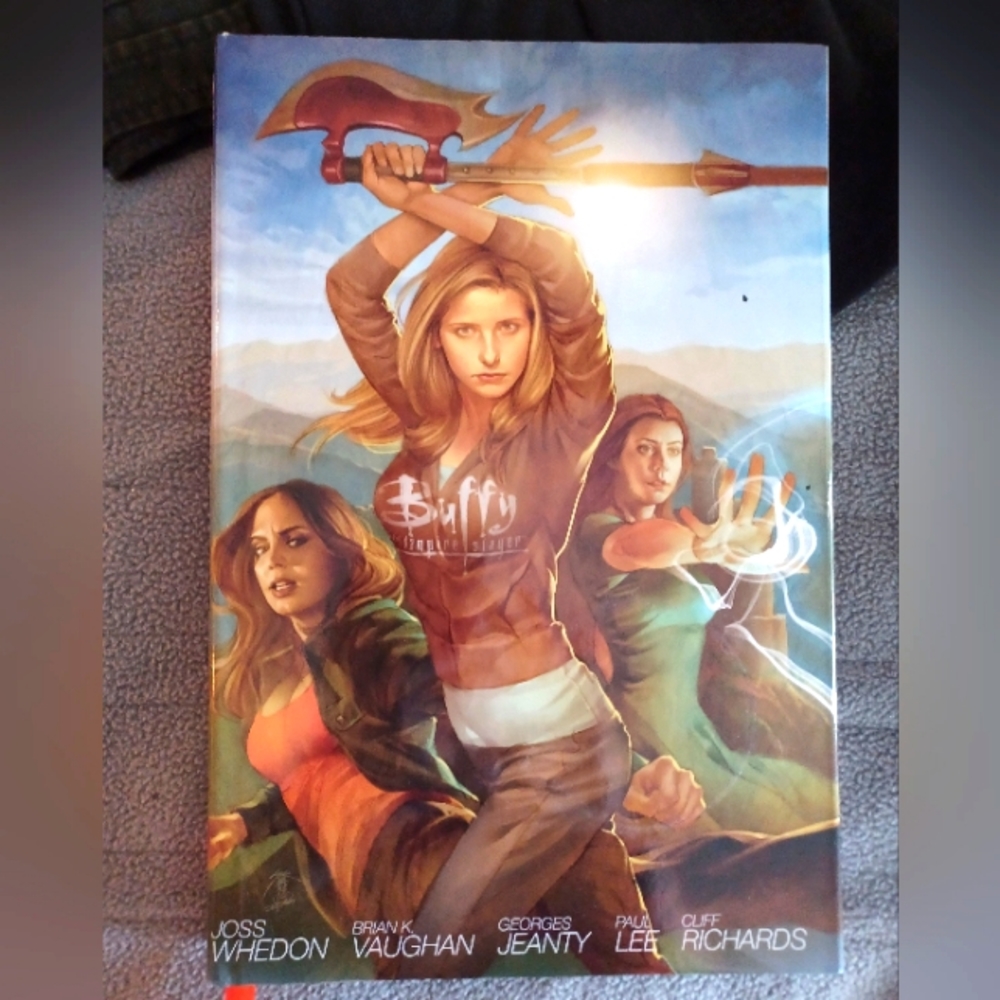 Buffy the vampire slayer season 8 vol. 1 comic book series.